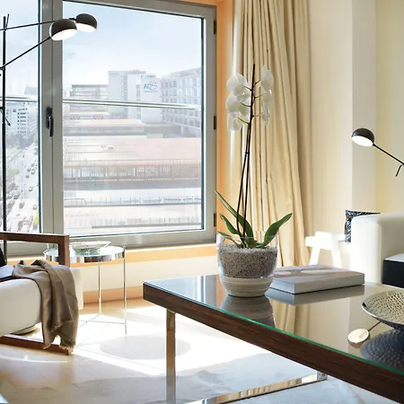 Panoramic Living Apartment